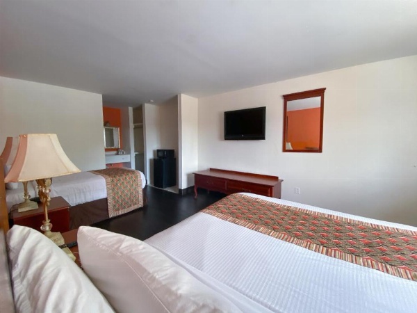 Royal Inn Richmond Hill- Savannah I-95 image 17